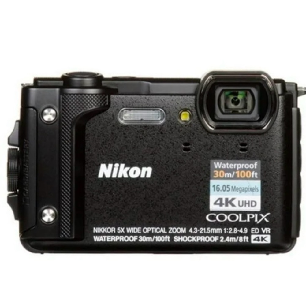 Nikon Coolpix 4K Compact Camera in Black